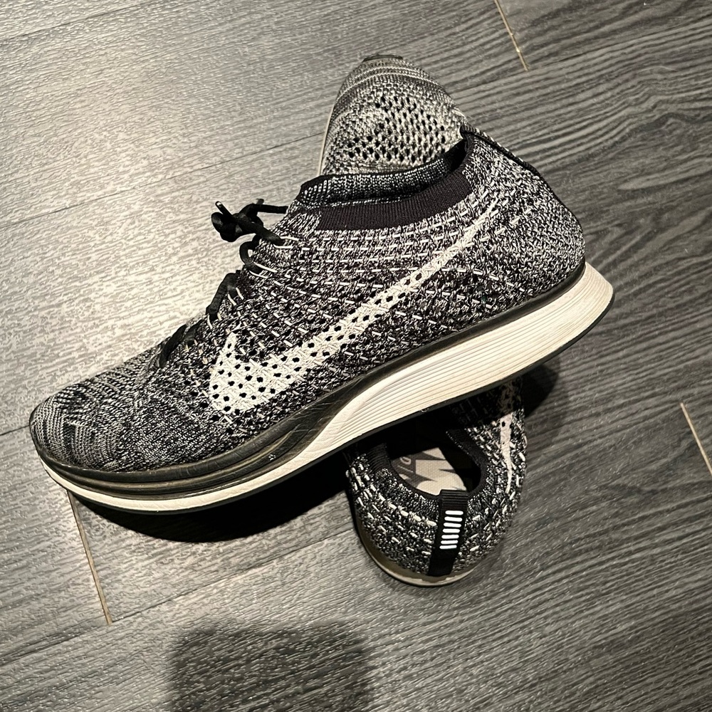 Nike Flyknit Racer 2.0 Oreo